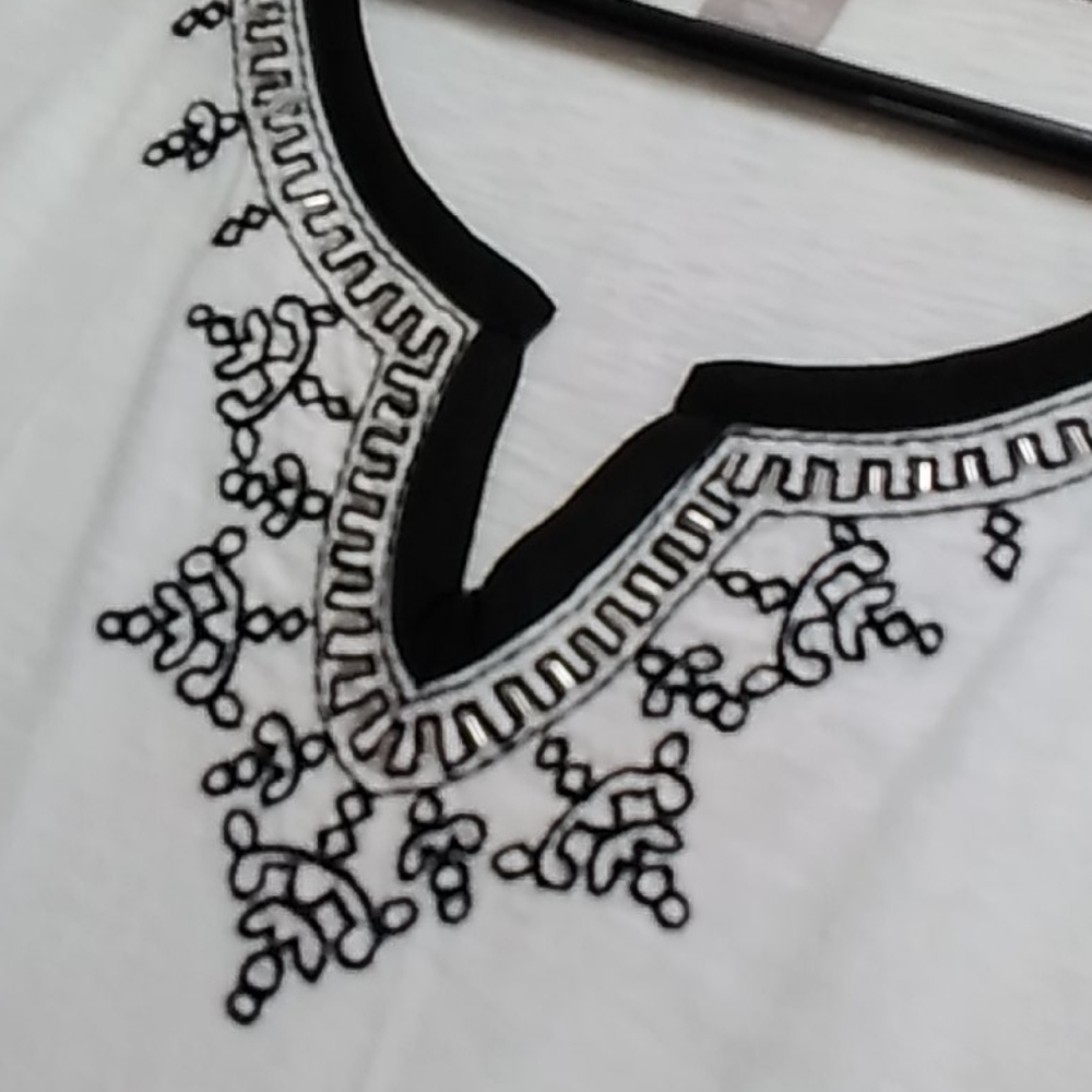 Tunic - Picture 3 of 3